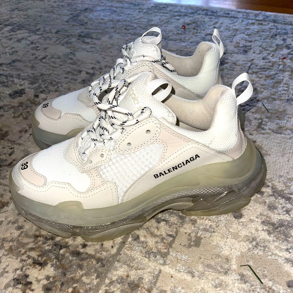 Balenciaga Triple S - Picture 1 of 2